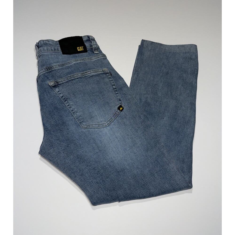 CAT Caterpillar Jeans Mens 32X32 Blue Denim Straight Leg Workwear 5 Pocket Tough